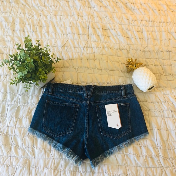 NWT! Volcom Brand Jean shorts - Picture 2 of 6
